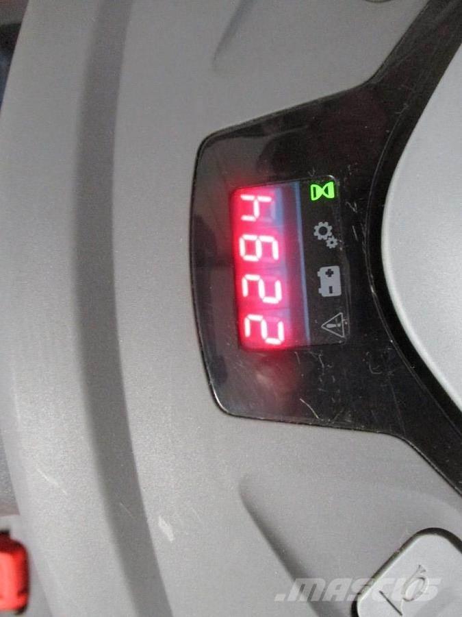 Toyota SPE 160L Колички високоповдигачи с теглич