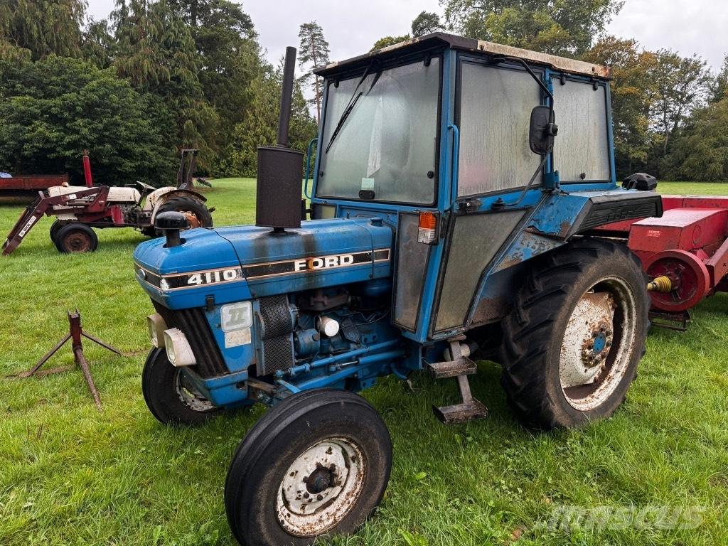 Ford 4110 series 2 Трактори