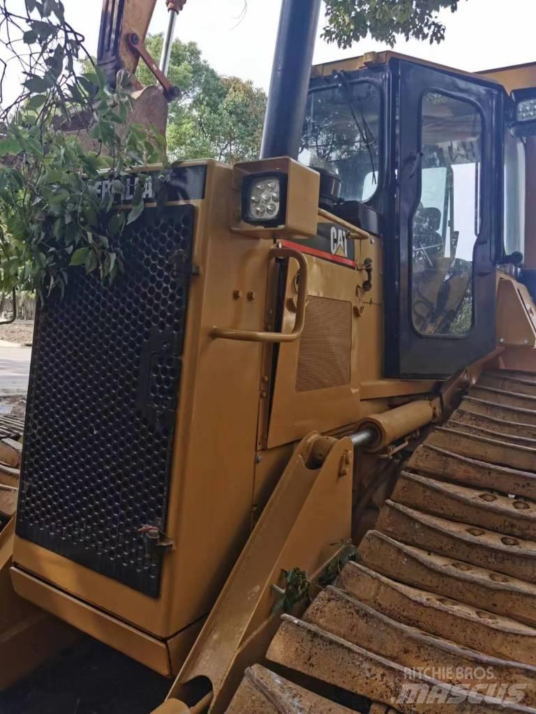 CAT D 4 H Верижни булдозери
