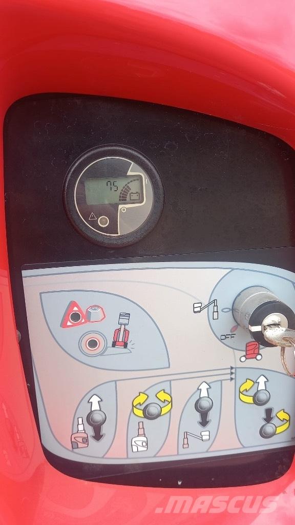 Manitou 100 VJR Вертикални мачтови повдигачи
