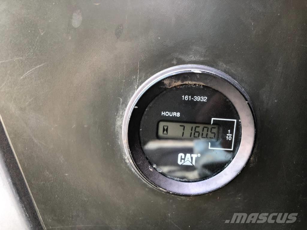 CAT 320 D L Верижен екскаватор