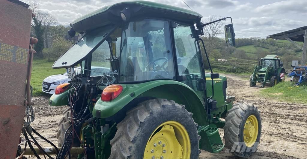John Deere 5050E Трактори