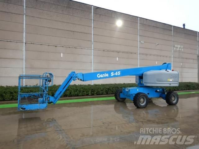 Genie S45 Телескопични повдигачи
