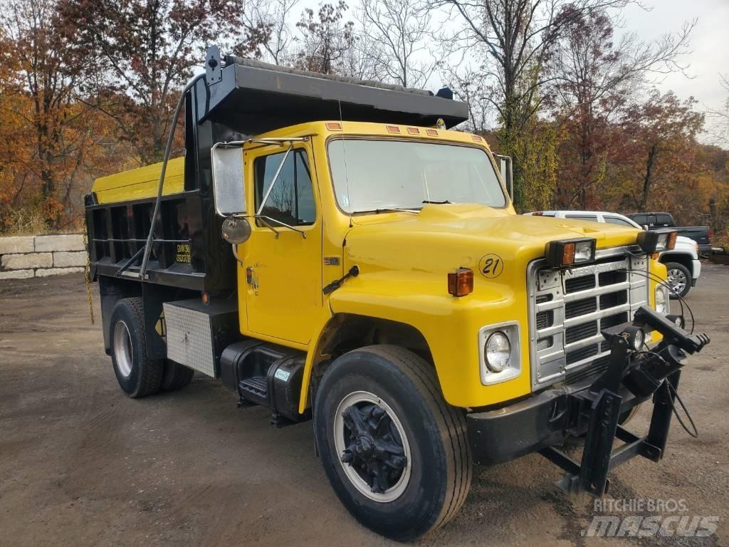 International 1752 Самосвал