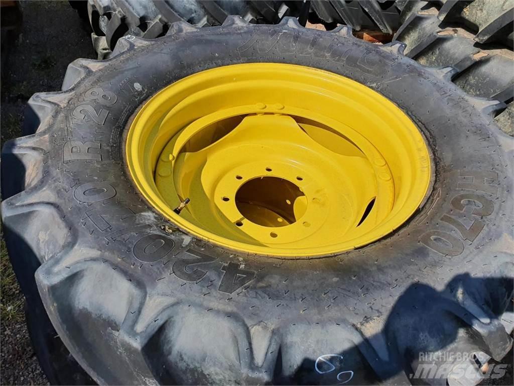 Mitas 420/70R28 x2 Колелета/Гуми