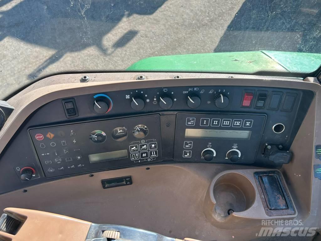 John Deere 8200 Трактори