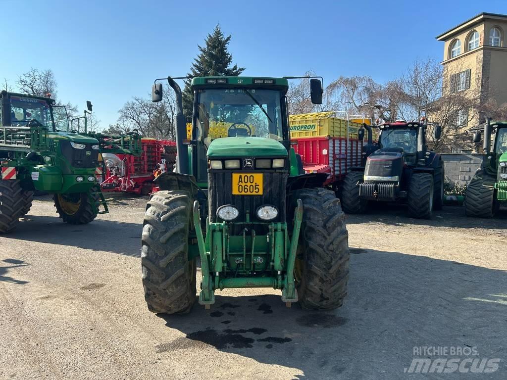 John Deere 8200 Трактори