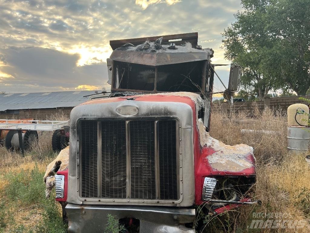 Peterbilt 377 Самосвал