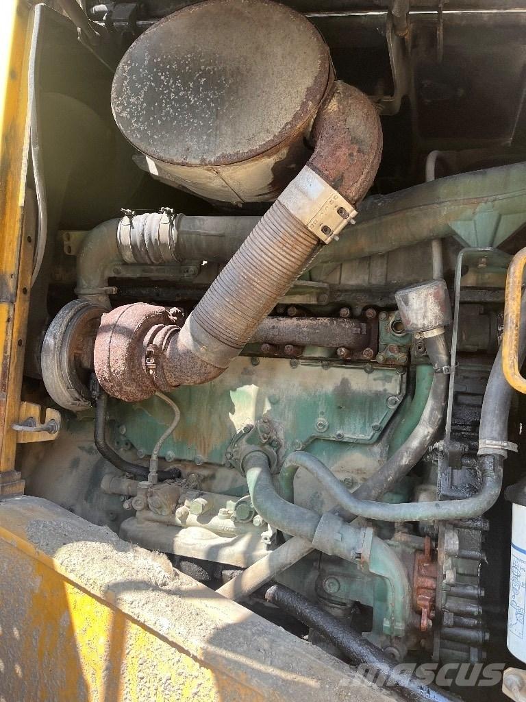 Volvo L180F Колесни товарачи