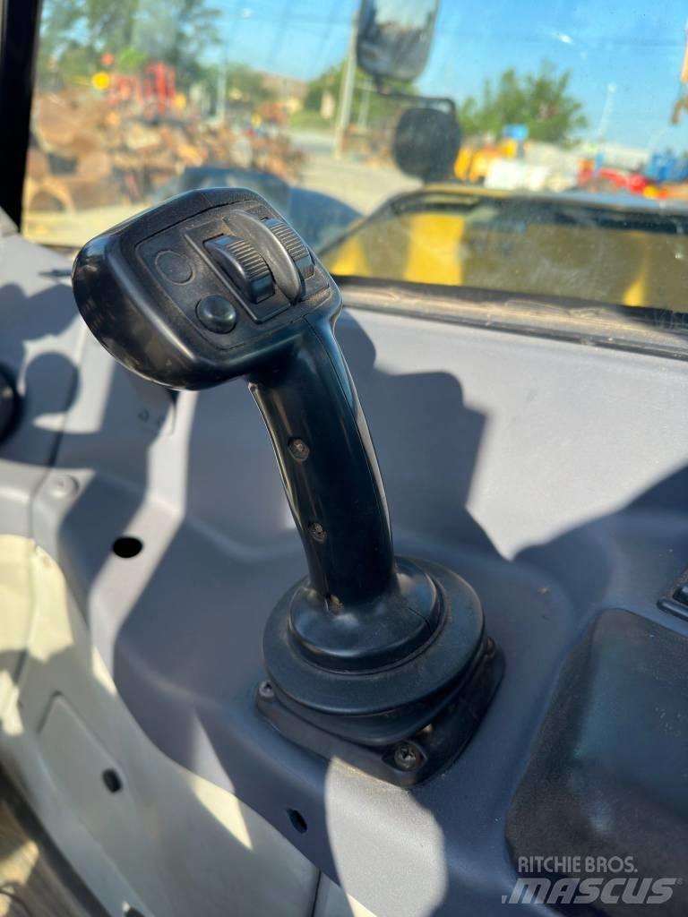 CAT TH407AG Телескопични товарачи за селското стопанство