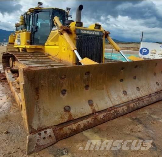 Komatsu D 65 PX-16 Верижни булдозери

