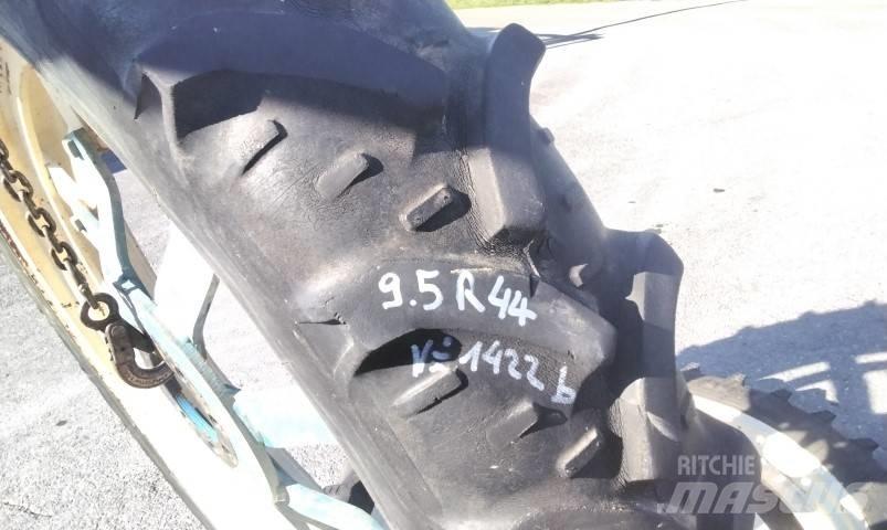 BKT 9.5R44 Колелета/Гуми