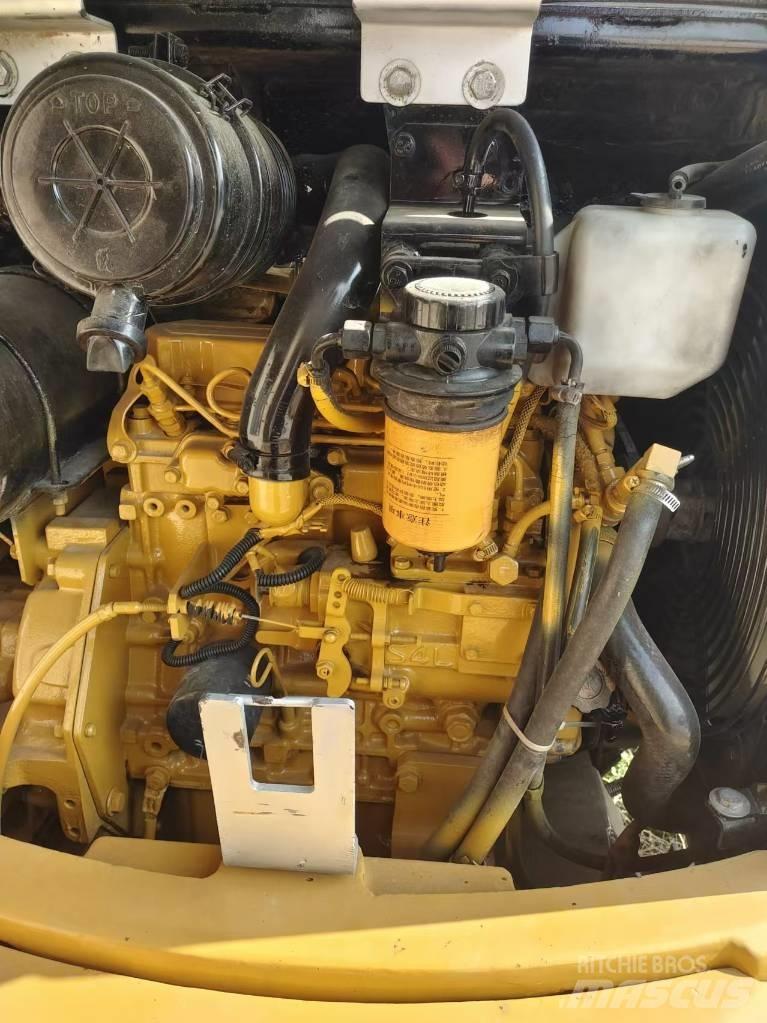 CAT 305 CR Мини екскаватори < 7 т