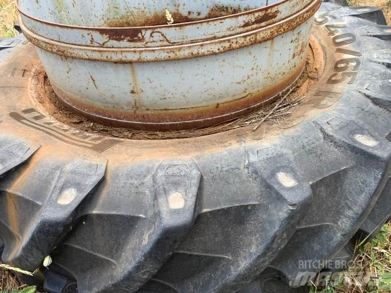 Pirelli 540/65R34 Селскостопанство - Други