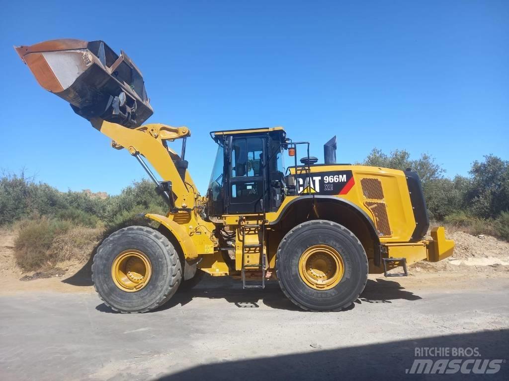 CAT 966 M Колесни товарачи