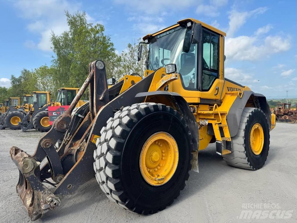 Volvo L 120 F Колесни товарачи