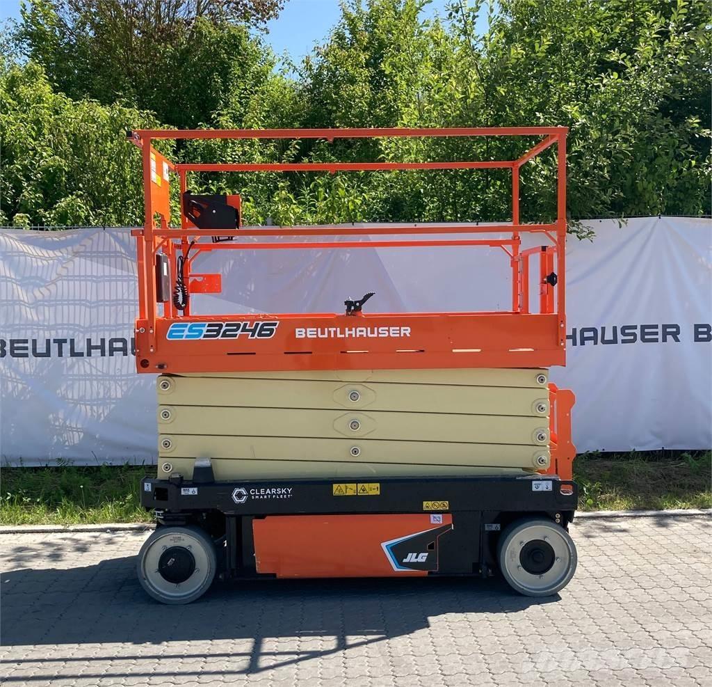 JLG ES3246 Ножични работни платформи