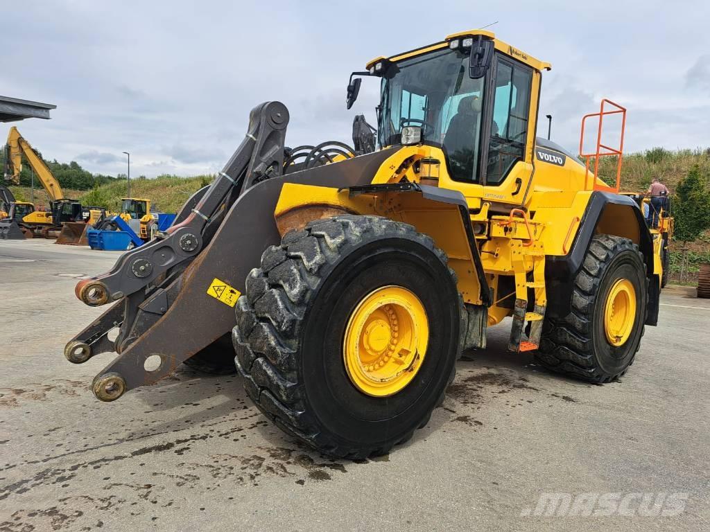 Volvo L220H Колесни товарачи