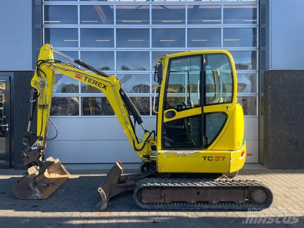 Terex TC37 Мини екскаватори < 7 т