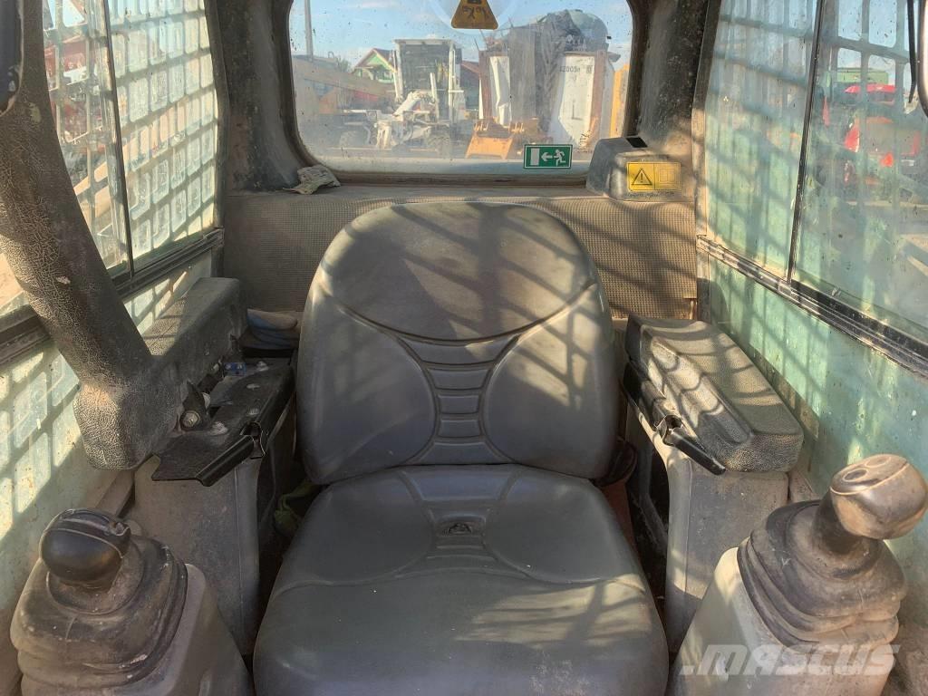 Gehl R 220 Мини товарачи
