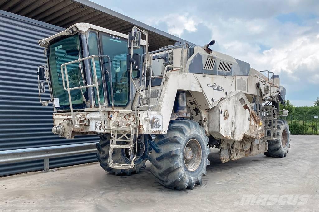 Wirtgen WR 240 Рециклатори на асфалт