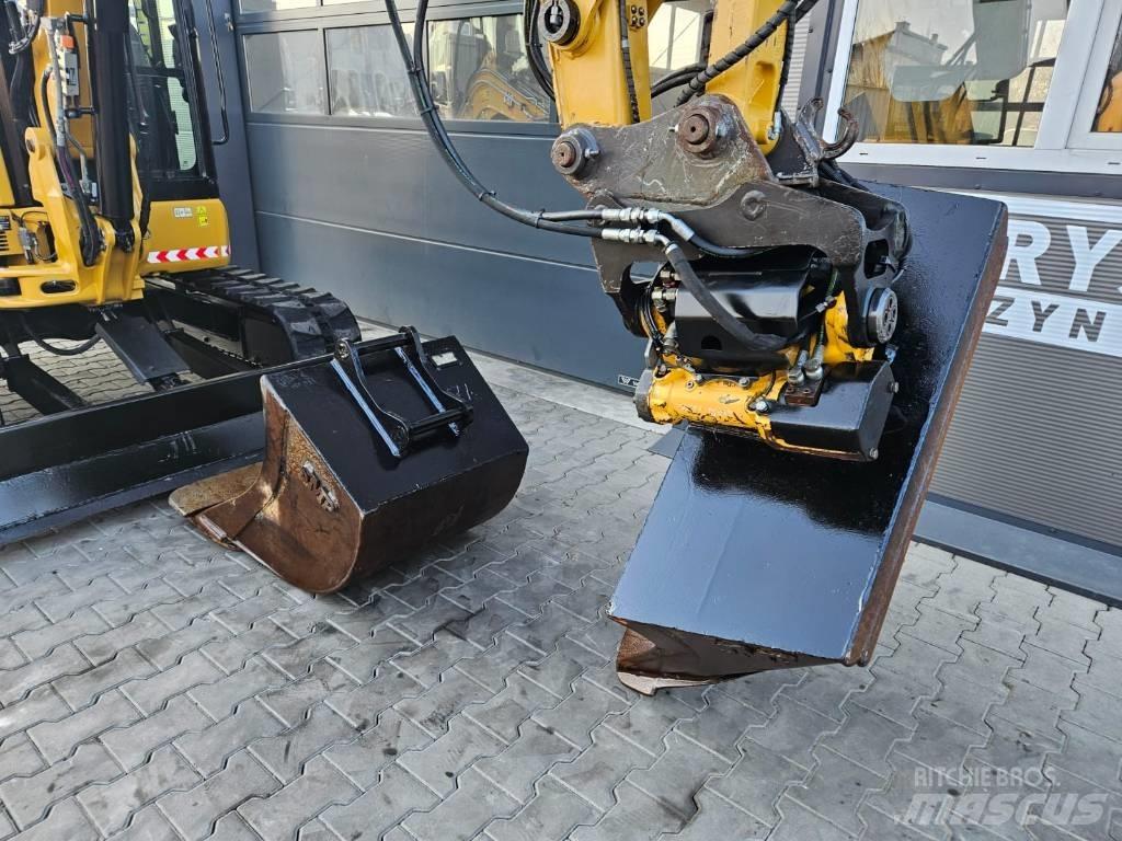 CAT 305.5 E2 Мини екскаватори < 7 т