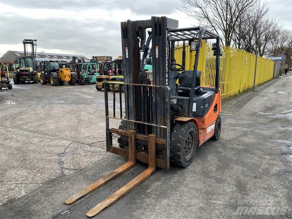 Doosan D25S-5 Дизелови камиони