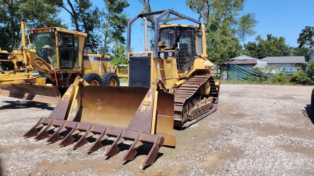 CAT D 5 M XL Верижни булдозери
