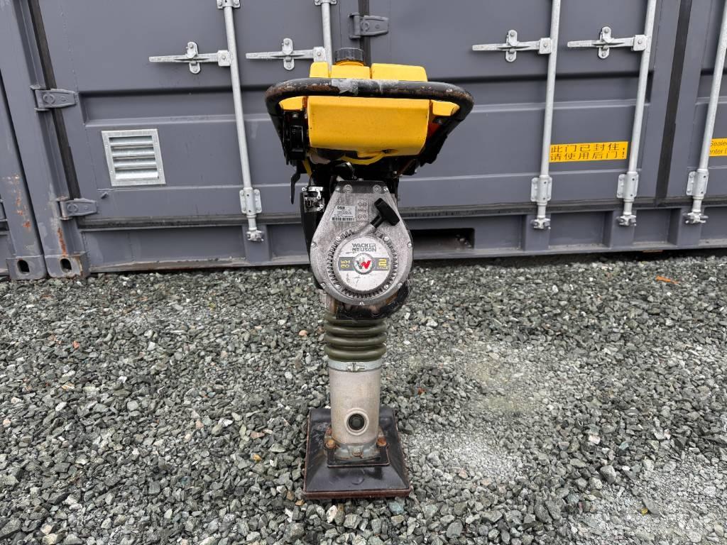 Wacker Neuson BS50-2 Пробки