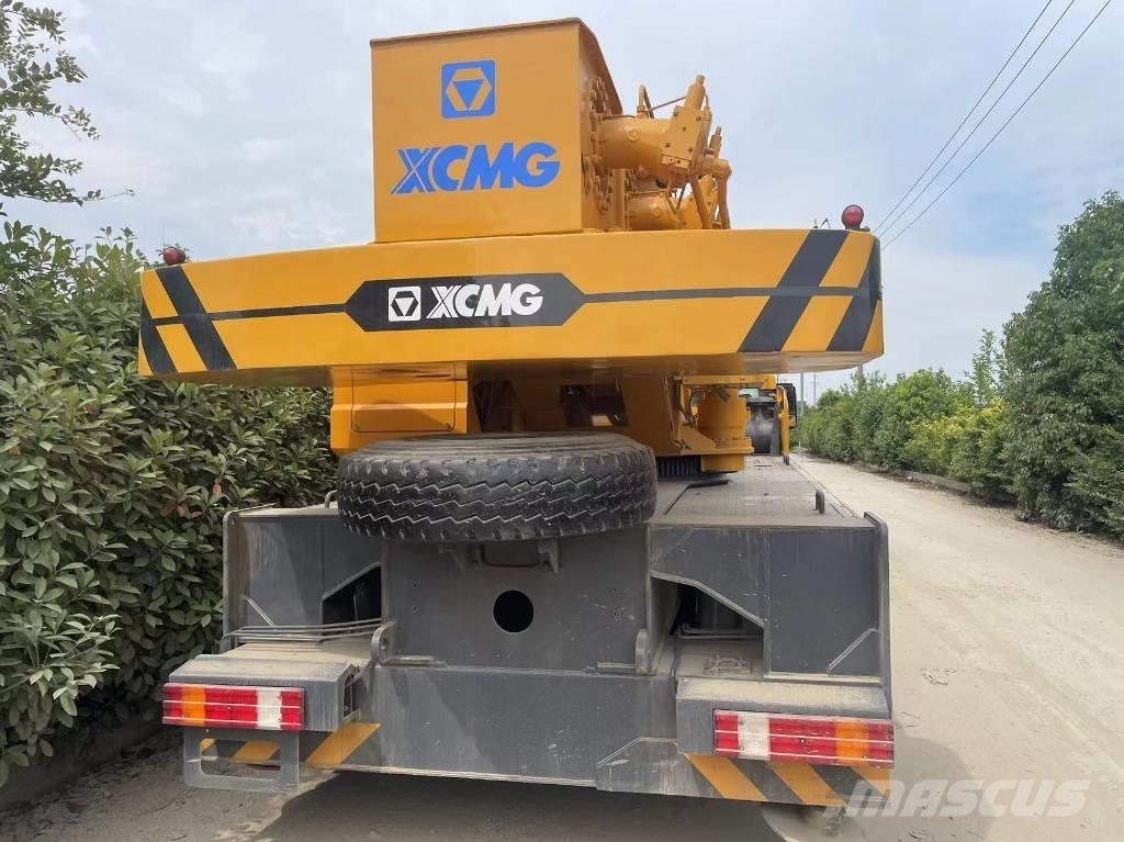 XCMG QY25 Всъдеходни кранове