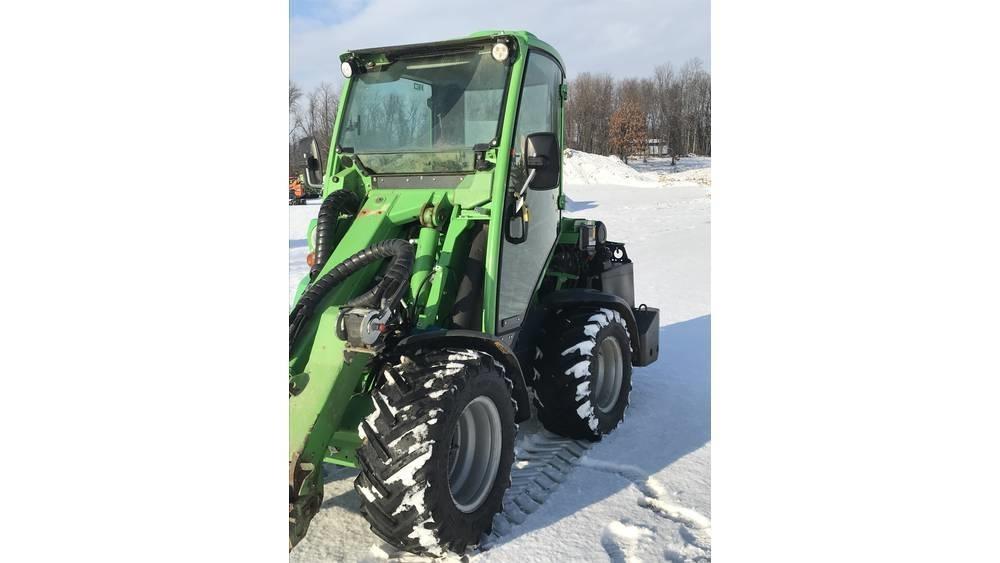 Avant 755 Колесни товарачи