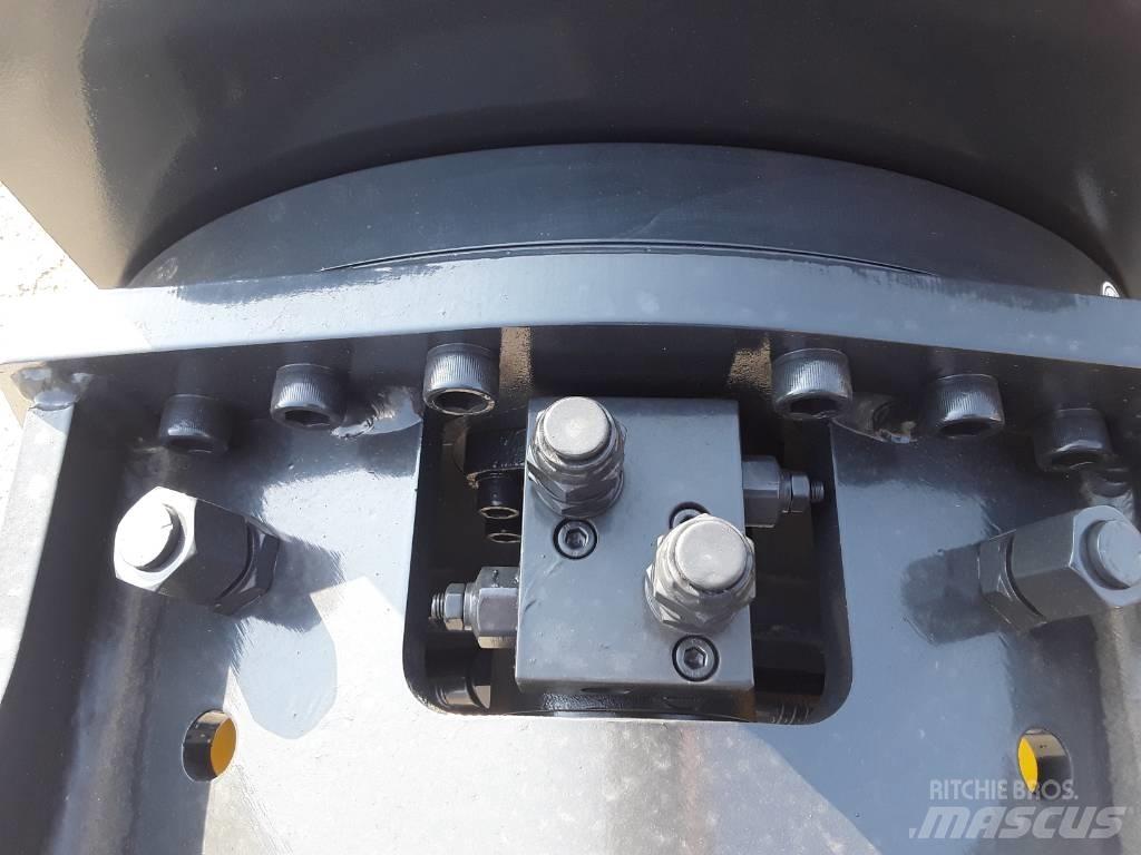 Mustang RH20 строителни трошачки