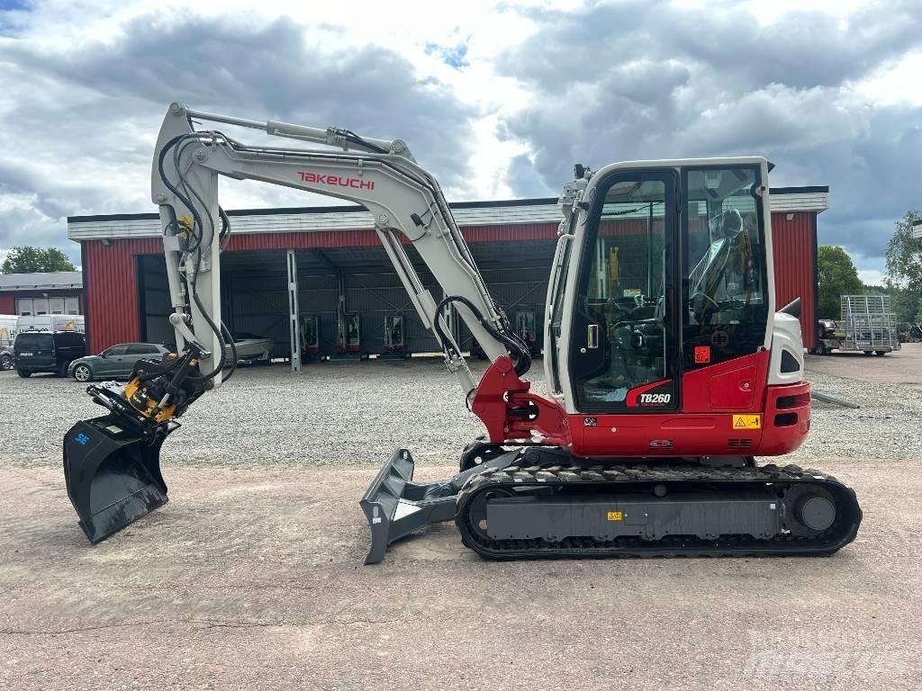 Takeuchi TB260 Мини екскаватори < 7 т