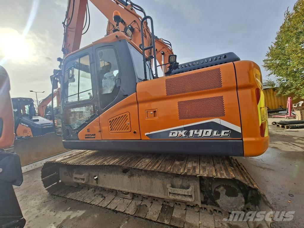 Doosan DX 140 LC Верижен екскаватор