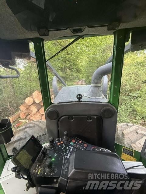 John Deere 640 L Скидери

