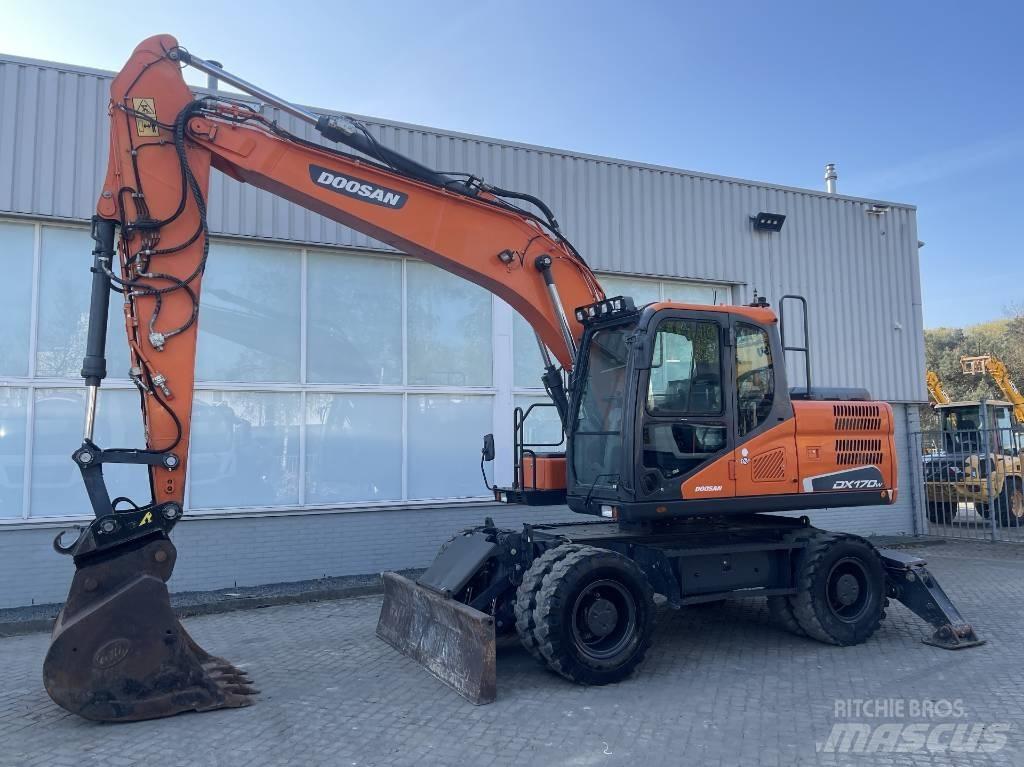 Doosan DX170W-5 Колесни екскаватори