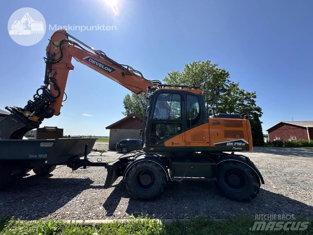 Develon DX 170 W-7 Колесни екскаватори