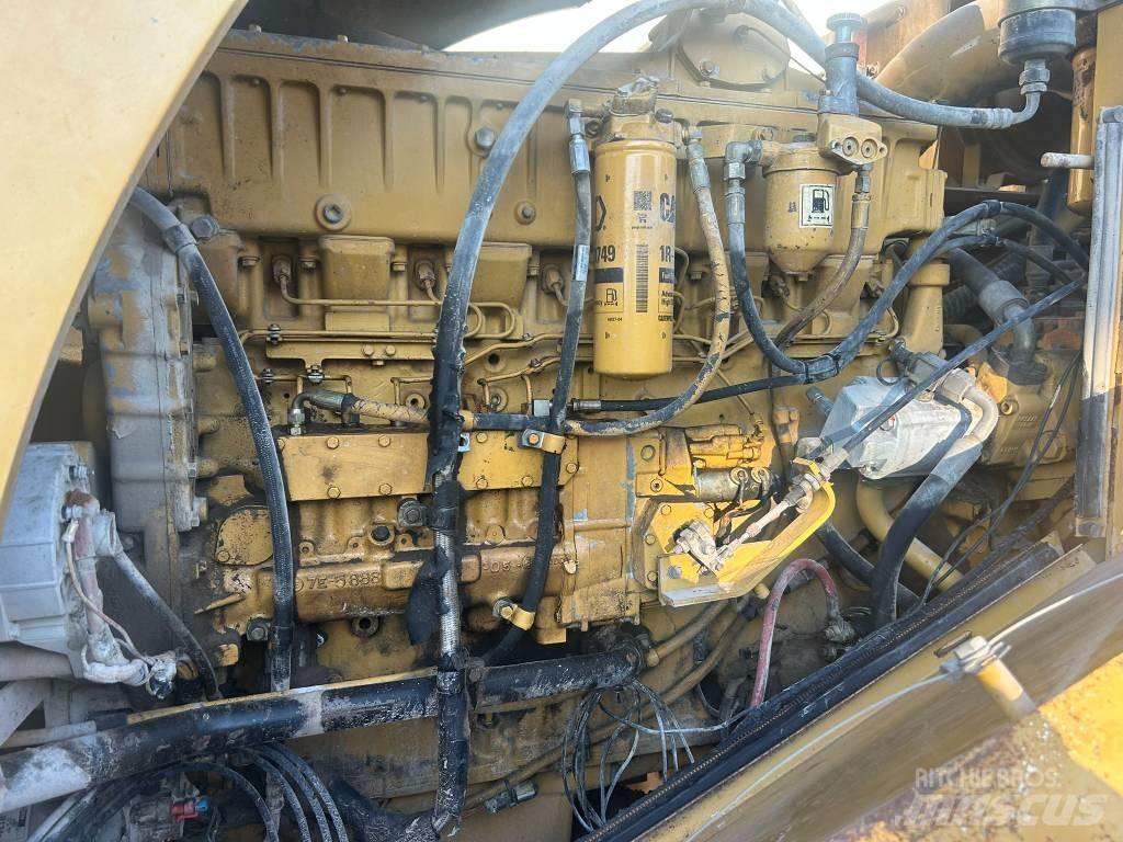 CAT 980 G Колесни товарачи