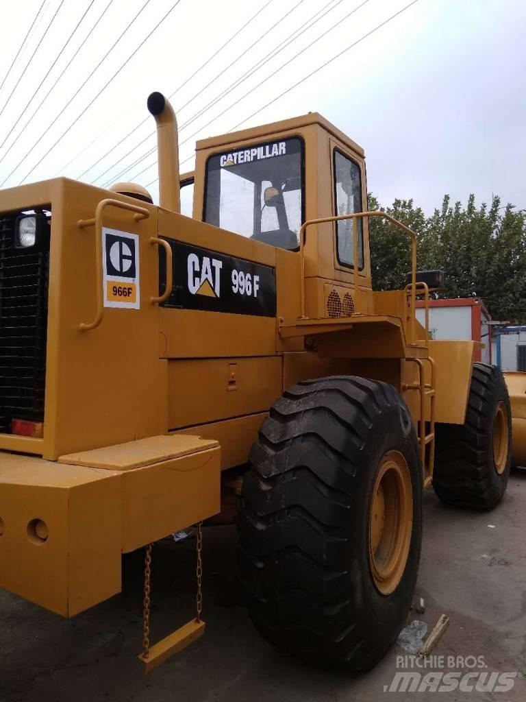 CAT 966F Колесни товарачи