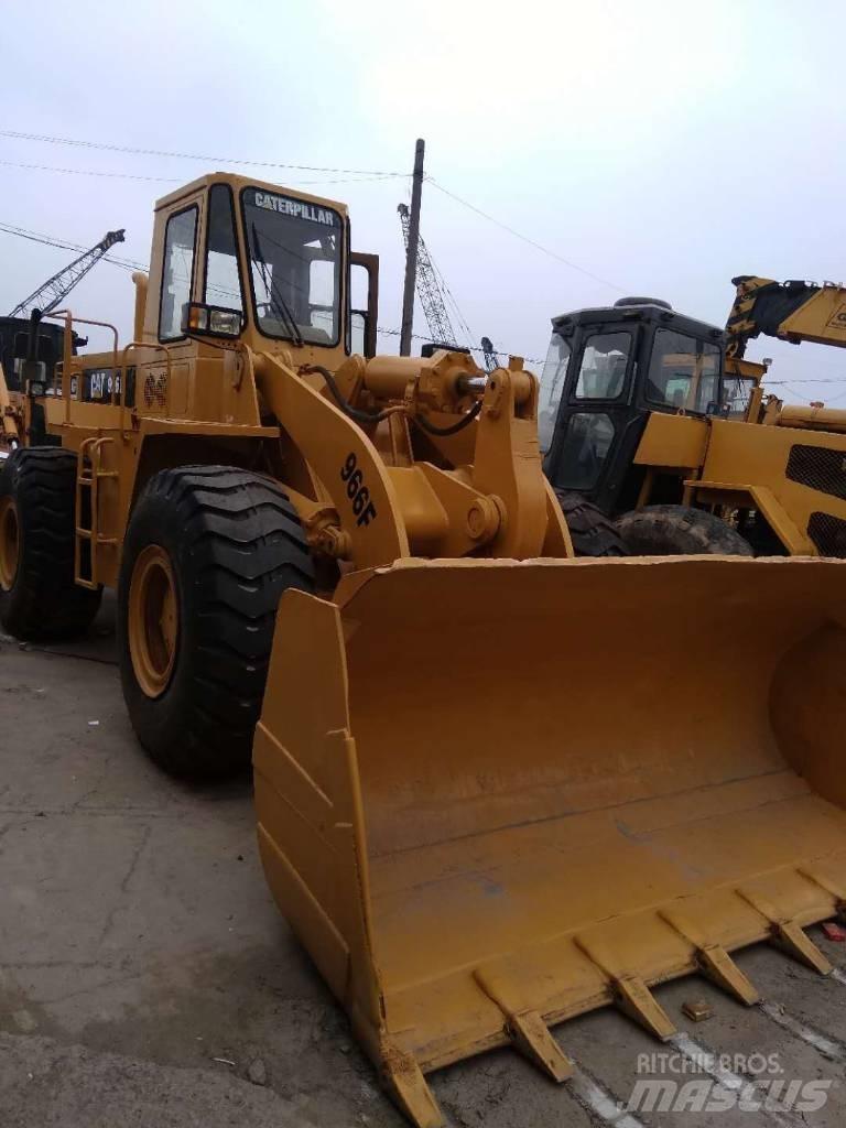 CAT 966F Колесни товарачи