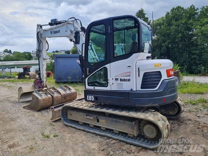 Bobcat E 85 Средни екскаватори 7т - 12т