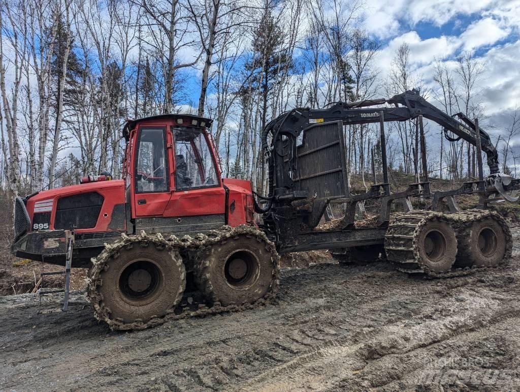 Komatsu 895 Форуардери