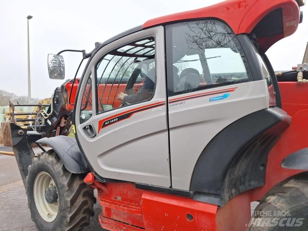 Manitou MT 1440 Телескопични товарачи