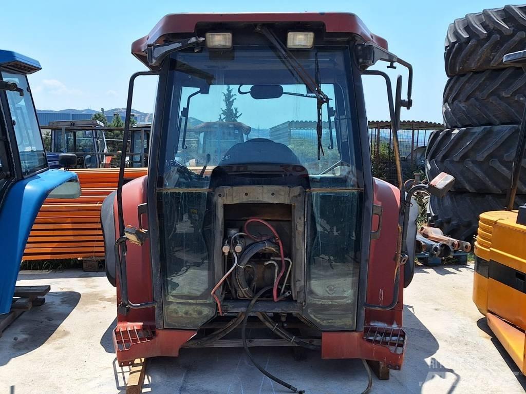 New Holland G 210 Кабина
