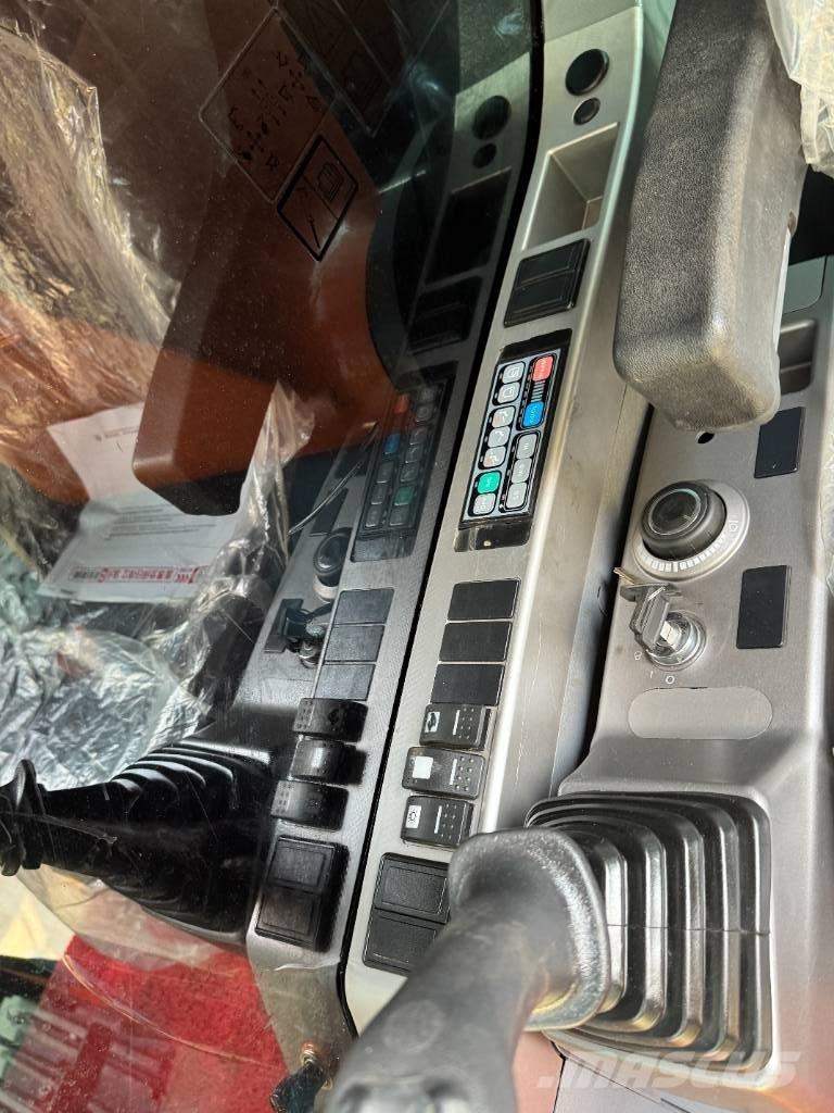 Doosan DX 225 Верижен екскаватор