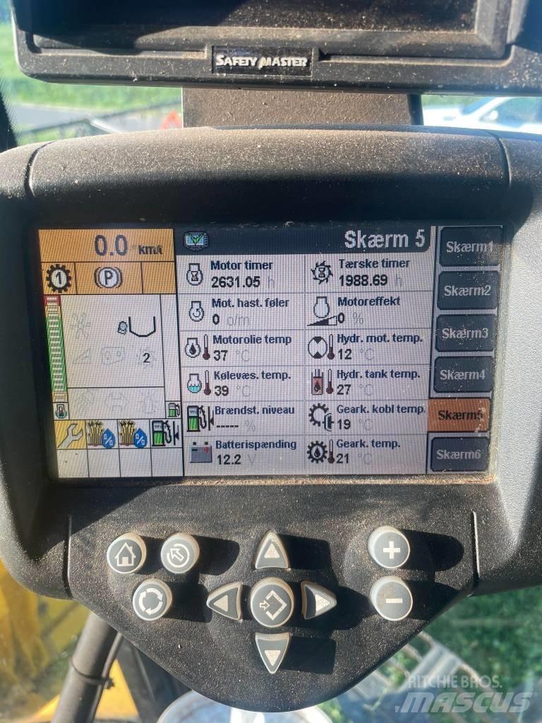 New Holland CX 8090 Комбайни
