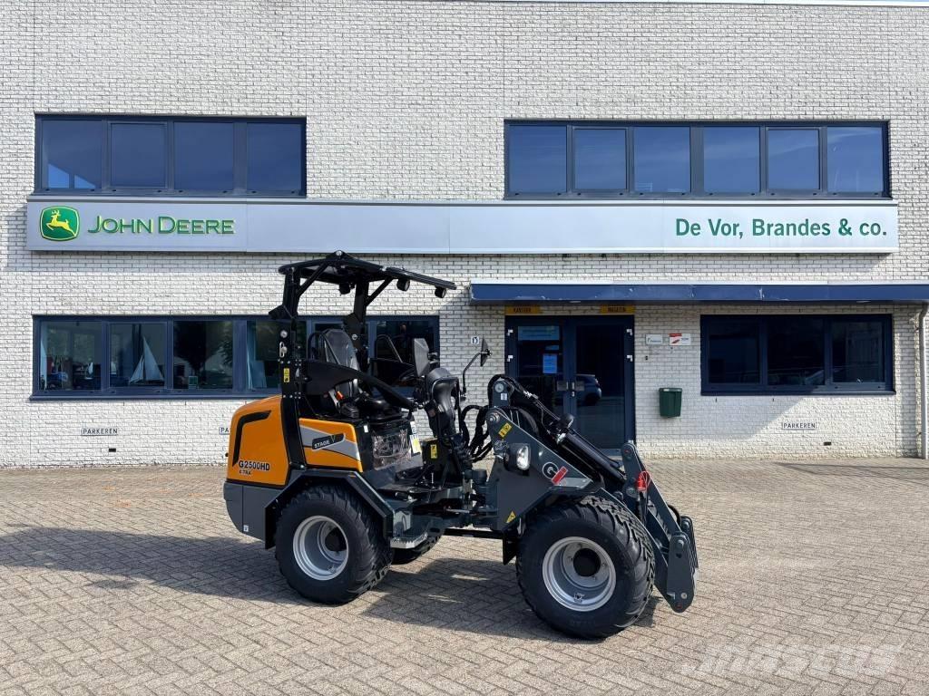 Giant G2500HD Xtra Мини товарачи