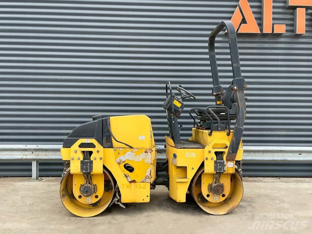 Dynapac CC102 Двойни барабанни ролки
