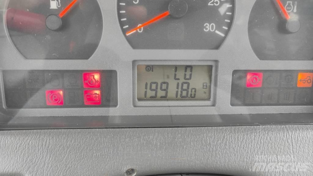 Valtra T170 Трактори