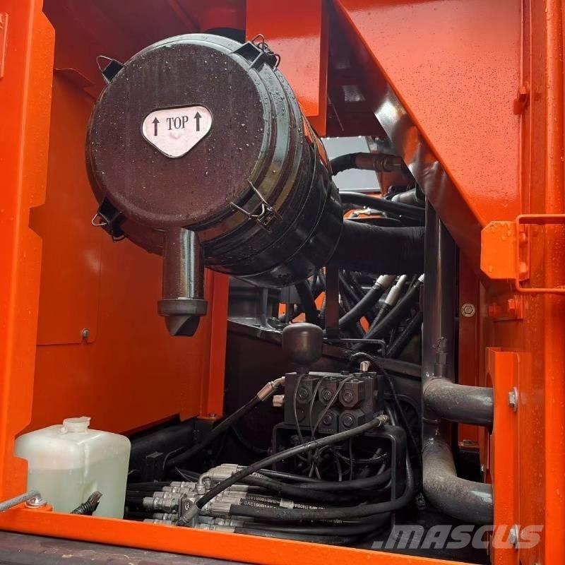 Doosan DX 225 Верижен екскаватор